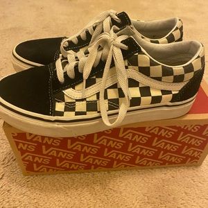 Black old school checkered vans